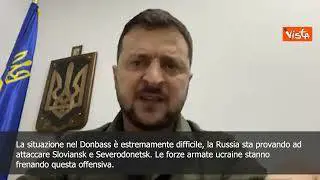 SOTTOTITOLI Zelensky: "Situazione in Donbass estremamente difficile"