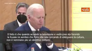 Biden: "Viviamo ora più buia, Putin vuole cancellare cultura ucraina"