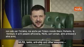 Zelensky: "Armi a Kiev investimento per stabilità nel mondo"