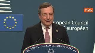 Draghi: "Commissione presenterà rapporto per status candidatura Ucraina in Ue"