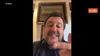 Salvini: "Basta con fango, non vado a Mosca per interessi personali"