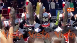 Festa della Repubblica, l'arrivo di Mattarella a bordo della Lancia Flaminia