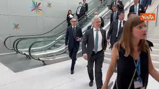 Draghi e DI Maio a Parigi per la riunione Ocse, le immagini