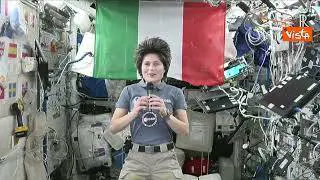 Mattarella 'intervista' Samantha Cristoforetti: "La scienza mette a proprio oggi in ogni dimensione"
