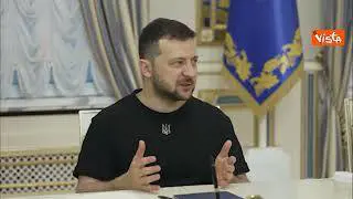 Zelensky riceve il ministro della Difesa del Regno Unito Wallace