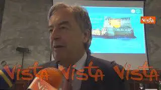 Covid, Burioni: "Varianti Omicron meno aggressive. Vaiolo delle scimmie? Vaccino c'è ed è efficace"