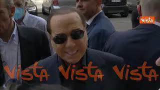 Berlusconi racconta un aneddoto del suo passato: "A 12 anni attaccavo i manifesti per la DC"