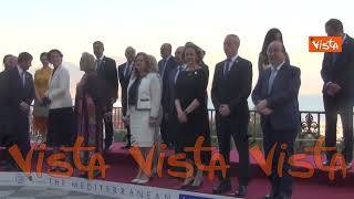 I ministri della Cultura del Mediterraneo posano per la foto con Franceschini e Di Maio