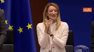 Parlamento europeo approva la risoluzione su candidatura Ucraina all'Ue. Gli applausi in aula