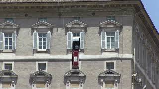 Papa Francesco: “In Ucraina continuano bombardamenti che uccidono e distruggono”