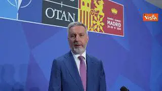 Il ministro della Difesa Guerini a Madrid: "Vertice Nato storico, confermato sostegno a Ucraina"