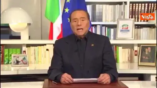 Berlusconi: “Stato non porti via più di un quarto dei frutti lavoro, altrimenti è esproprio”