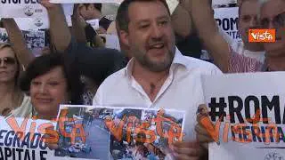 Salvini: “Draghi faccia scostamento di bilancio, si mettano 50 miliardi nelle tasche degli italiani”