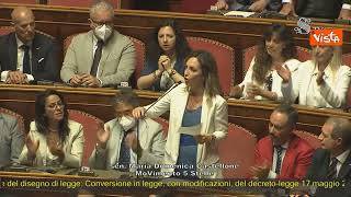 Dl Aiuti, Castellone annuncia il non voto. Lungo applauso dai 5 Stelle