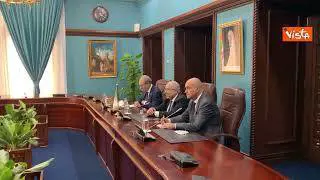 Di Maio ad Algeri, la visita con gli altri ministri al Monumento del Martire