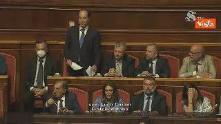 Da "folli" a "irresponsabili" Ciriani (FdI) legge lista di aggettivi scambiati nella maggioranza