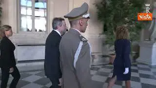 Mattarella scioglie le Camere, Draghi arriva al Quirinale. Le immagini