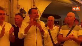 Salvini: "Non possiamo permetterci di mantenere i clandestini"