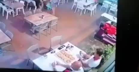 Il video choc della sparatoria di Pescara