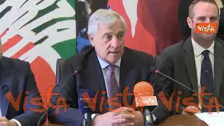 Tajani: “Lanciata campagna con immagine di Berlusconi in tutte le località di vacanza”