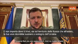 Zelensky ai russi: "Se state in silenzio siete complici"