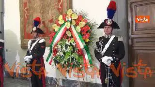 Addio a Piero Angela, le note della celebre sigla di Superquark e un razzo vicino al feretro