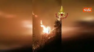 Incendio a Lipari, l'intervento dei Vigili del Fuoco