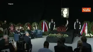 La cerimonia funebre per Darya Dugina a Mosca, le immagini