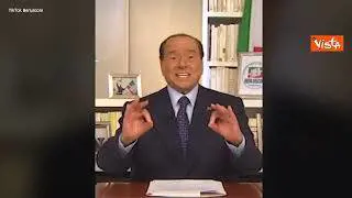 Berlusconi su TikTok: Ciao ragazzi, un po' di invidia per vostra età. Qui parleremo di giovani