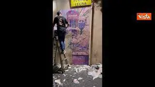 Addio alla Regina Elisabetta, a Roma compare il murales omaggio di Anonimo 74