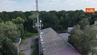 Esercito di Kiev avanza nel Sud, la bandiera ucraina issata in un villaggio della regione di Kharkiv