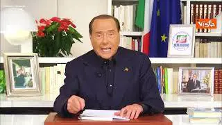 Berlusconi: "Stipendio dei giovani sia almeno di 1000 euro"