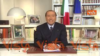 Berlusconi: "Il mio colore preferito? Ma è senza dubbio l'azzurro della libertà"