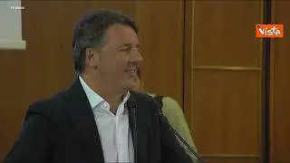 La battuta di Renzi a Napoli: Prenderemo il 70%