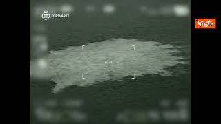 Fuga di gas dal Nord Stream 2 nel mar Baltico, le immagini dell'Esercito danese