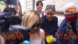 Meloni: "100 mucche da Generale ugandese per me? Fuori luogo"
