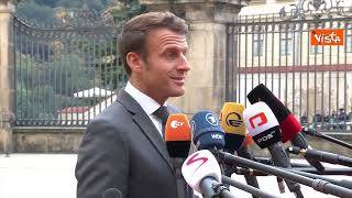 Macron: "Serve strategia europea per abbassare prezzi gas"
