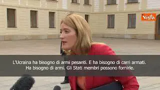 Metsola: "Ucraina ha bisogno di armi pesanti, gli Stati dell'Ue possono fornirle"