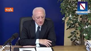 De Luca: "A un passo dalla guerra nucleare, evitare questo esito"