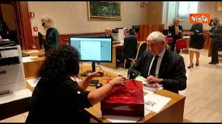 Casini effettua la registrazione come Senatore della Repubblica, le immagini da Palazzo Madama
