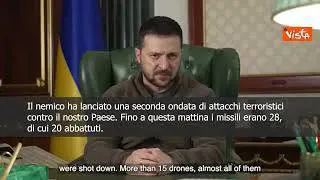 SOTTOTITOLI Zelensky: "Altri attacchi in Ucraina, lanciati 28 missili dai russi"