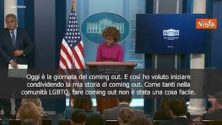 Coming out day, la portavoce della Casa Bianca condivide la sua storia