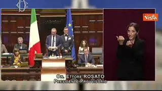 Rosato: "Auguri a Segre che presiede la seduta al Senato". Standing ovation dell'Aula