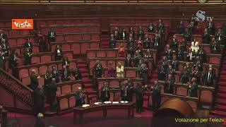 La Russa è Presidente del Senato. L'applauso in Aula al raggiungimento del quorum