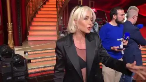 Paola Barale: "Sono attratta da ciò che è lontano da me"