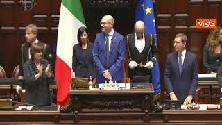 Fontana entra in Aula, solo centrodestra lo applaude
