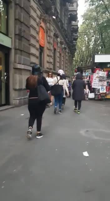 Squadra antiborseggi insegue le borseggiatrici a Milano