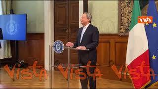 Draghi saluta la stampa: "Vostro servizio a favore della democrazia fondamentale"