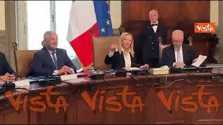 Al via primo Cdm presieduto da Meloni, la Presidente suona la campanella