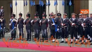 Anche due donne lancieri di Montebello nel picchetto d'onore di Palazzo Chigi